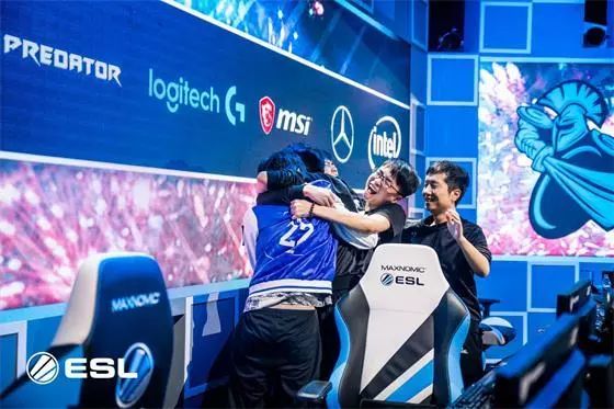 型中的一个 型中的一个